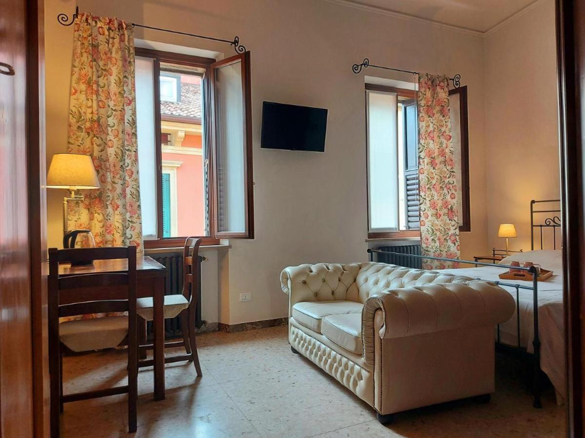 Elle Palace - Simply Elegant Verona Kültér fotó